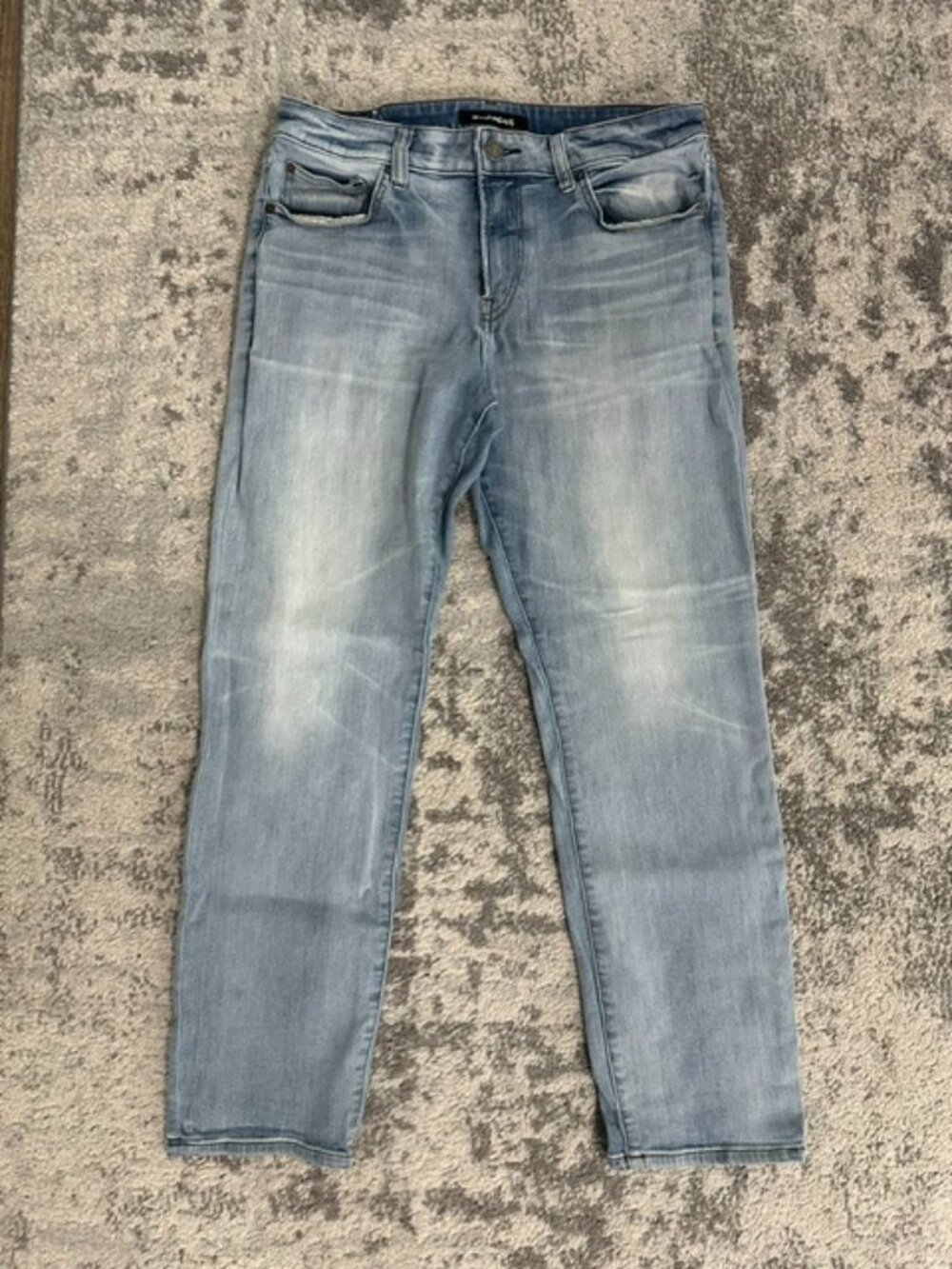 Express Men's Hyper Stretch Classic Straight Leg Jeans 33x32 Light Wash